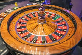 ct7bet অ্যাডভেঞ্চার স্লটস গেমের রঙিন থিম ও রিল